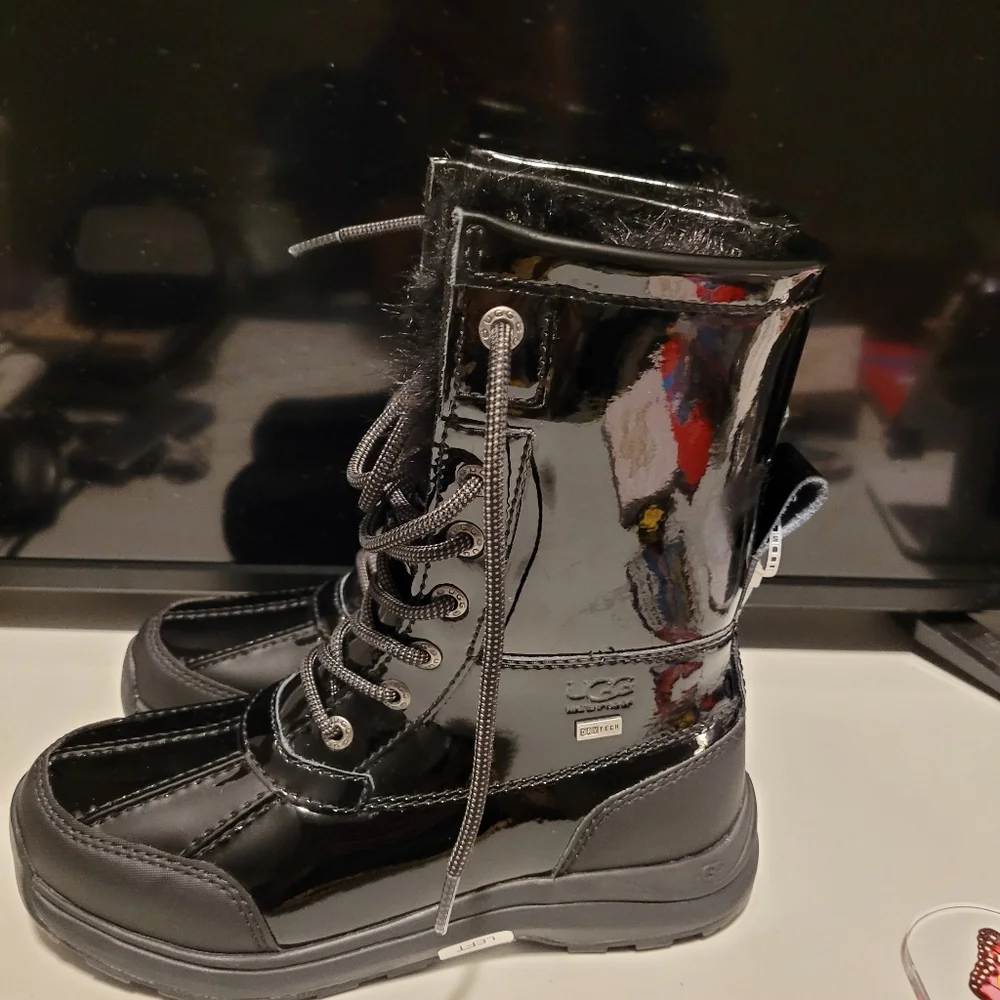 UGG Black Winter Boots - Picture 9 of 11